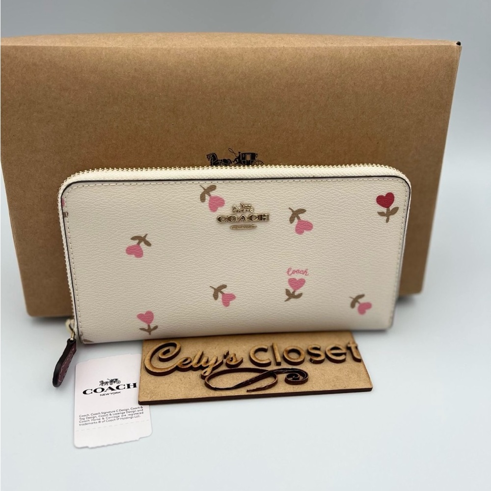 Coach | Bags | Coach Heart Floral Print Accordion Zip Wallet 